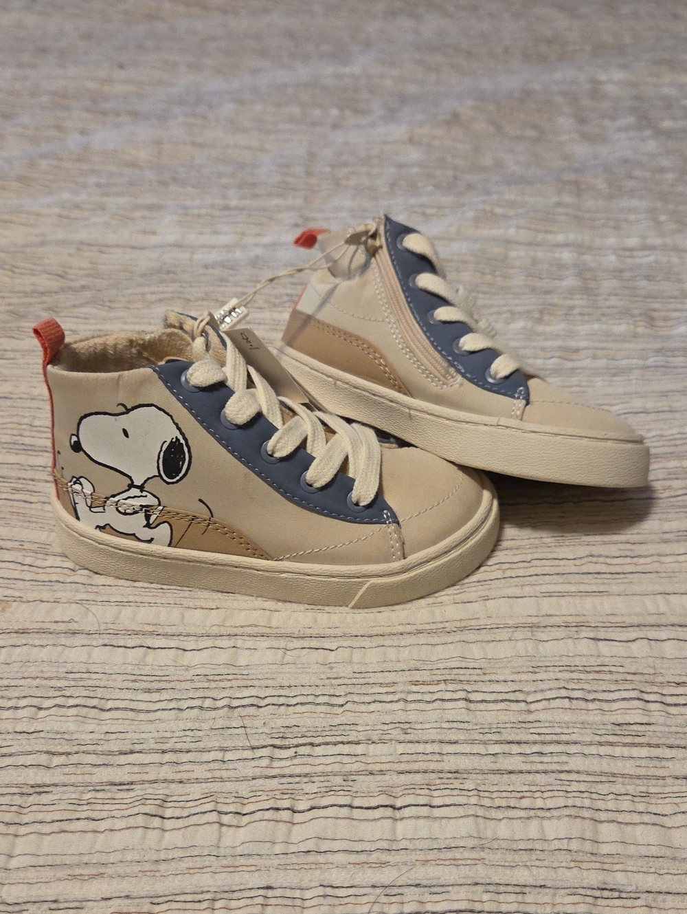 Zara Beige and Navy Kids High-Top Sneakers with Snoopy Graphic